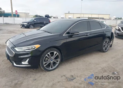 2020 Ford Fusion Titanium z USA, uszkodzony, nr VIN 3FA6P0K90LR104273